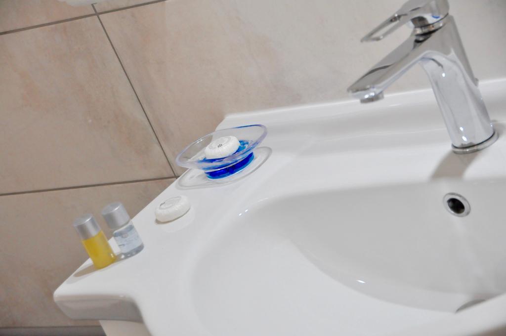 Lo Specchio Del Salento Bed & Breakfast Lecce Eksteriør bilde
