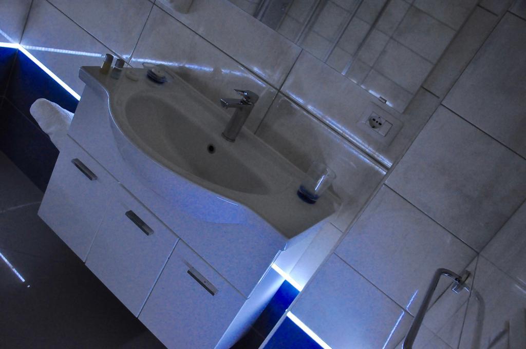 Lo Specchio Del Salento Bed & Breakfast Lecce Eksteriør bilde