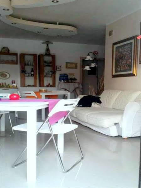Lo Specchio Del Salento Bed & Breakfast Lecce Eksteriør bilde